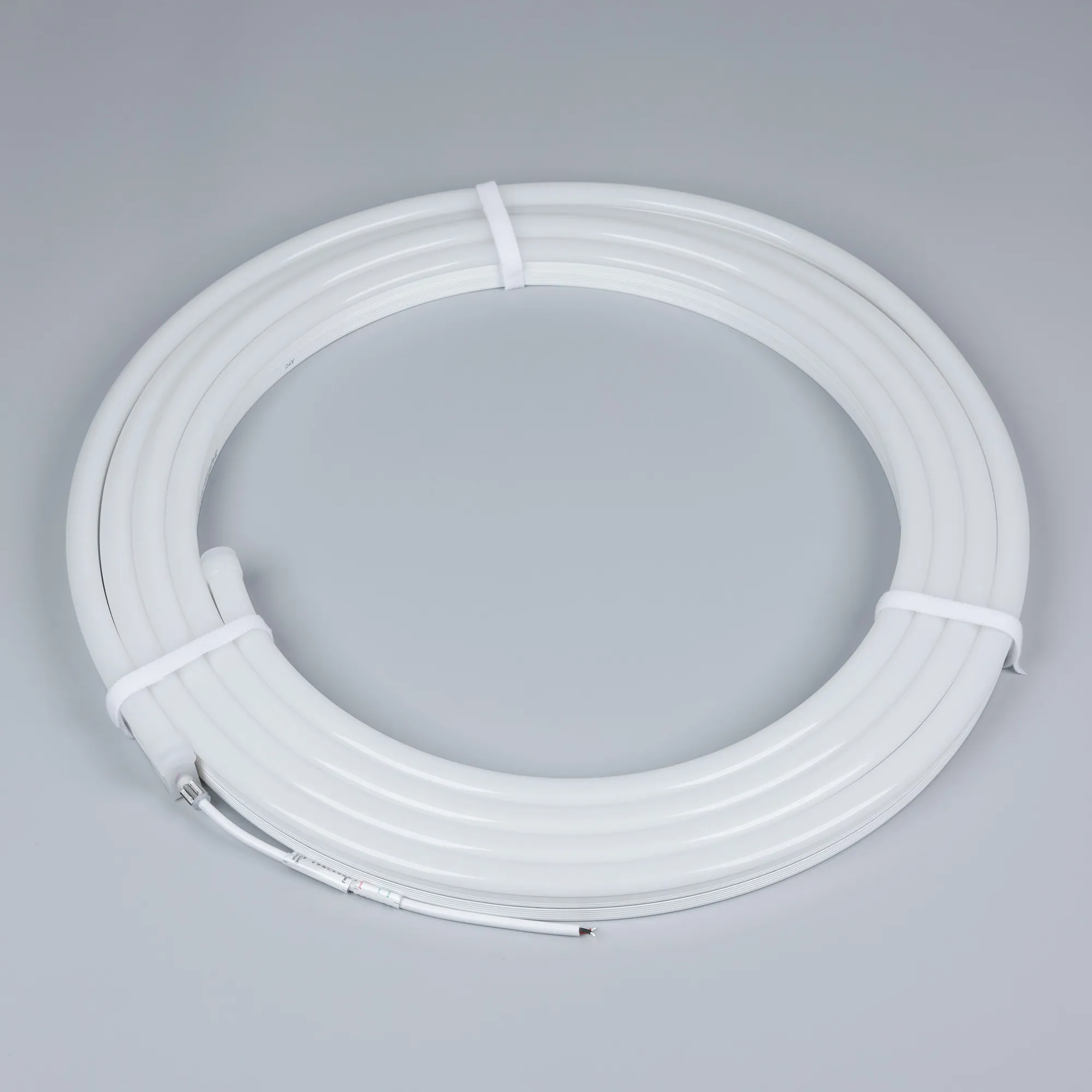 Лента герметичная HALO-SIDE-A160-15x25mm 24V White6000 (10 W/m, IP67, 5m, wire x1) (Arlight, Вывод боковой, 3 года) - Изображение